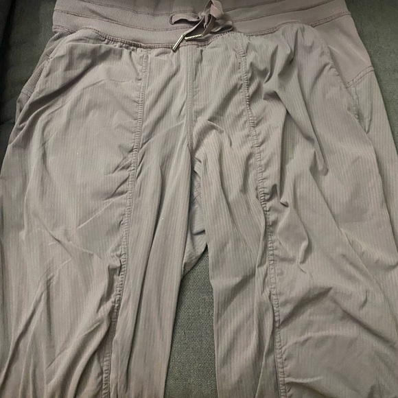 Lululemon Dance Studio Jogger - Picture 3 of 3